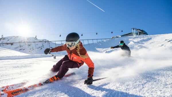 Esquí en Axamer Lizum. © Innsbruck Tourismus / Eye5 - Jonas Schwarzwälder