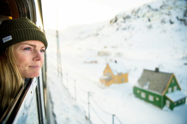 A bordo del Tren de Flam. Foto: norwaysbest.com / Sverre Hjørnevik