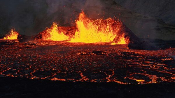 Magma en el volcán de Reykjanes